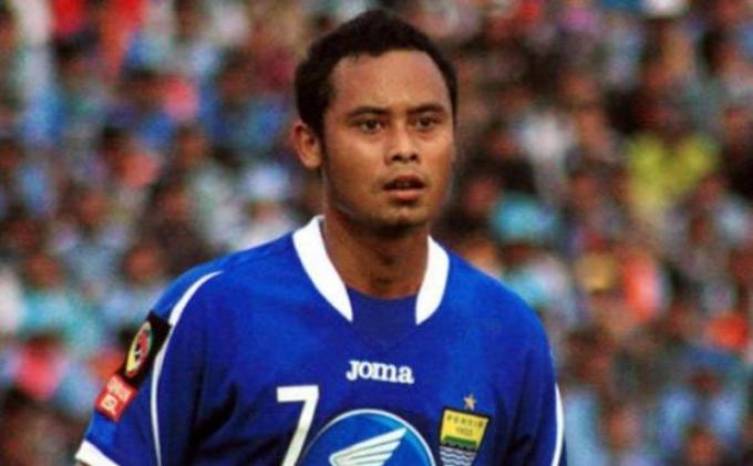 USULKAN PELATIH TIMNAS INDONESIA - Mantan pesepak bola nasional, Atep, minta PSSI jangan terlalu lama memilih pelatih baru Timnas Indonesia.