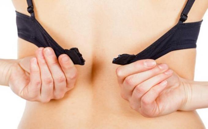 Sedihnya Para Finalis Miss Universe Indonesia, Memohon untuk Menutup Puting Payudara Saja Dilarang