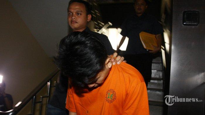 Sidang Kedua Mucikari RA Hadirkan Saksi Artis dan Barang Bukti