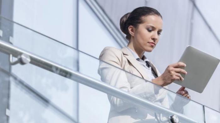 Teknologi  dan Media Sosial jadi Kunci agar Hidup tetap Waras dan Aktif Saat Pandemi Covid-19