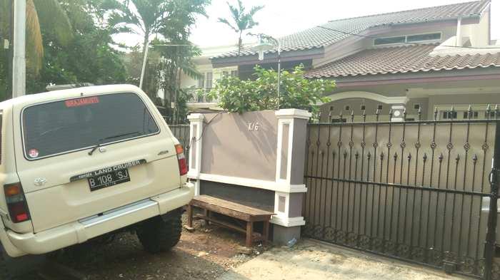 Rumah Gatot Brajamusti Ramai Tamu dari Sore sampai Subuh