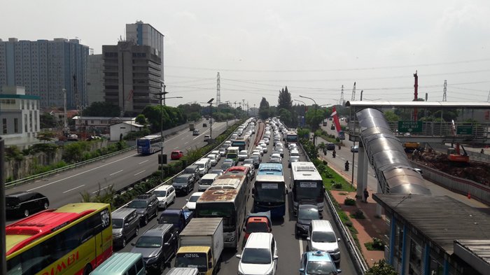 174 Ribu Kendaraan Tinggalkan Jabotabek, Prediksi Puncak Libur Panjang Hari Raya Idul Adha Hari Ini