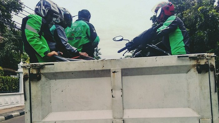 Anies-Sandi Bakal Bangun Shelter Khusus Ojek Online di Tanah Abang