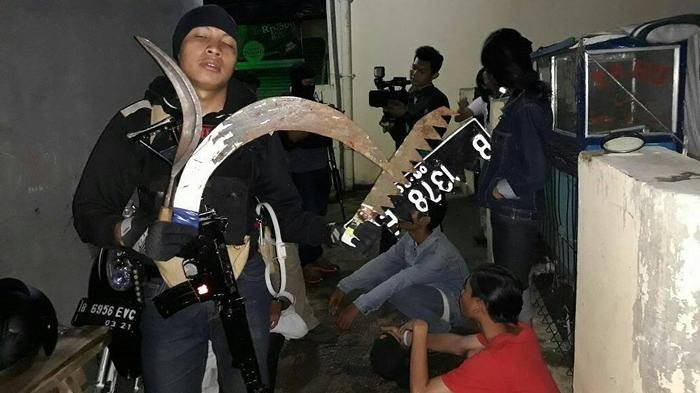 Kawanan Begal Bersenjata Celurit Beraksi di Tapos Depok, Rampas Motor dan Ponsel Warga