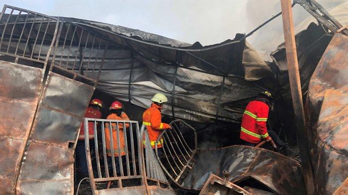 5 Jenazah Sekeluarga Ditemukan Bertumpuk dan Berpelukan dalam Kebakaran Toko Perabot di Bekasi