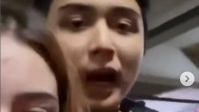 Sok Jagoan Piting Kekasih Sambil Hina Polisi, Anak Artis Willy Dozan Diburu Netizen
