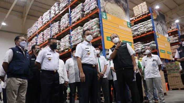 Tinjau Komoditas Pangan Jelang Lebaran, Anies Baswedan Katakan Stok Aman, Harga Stabil