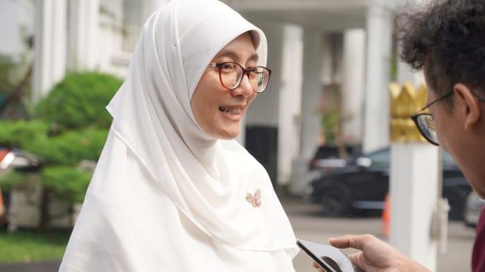 Hari Santri 2025, Anggota Komisi I DPRD Kota Bogor Anna Mariam Lepas Jemaah Ziarah Kubur Pahlawan