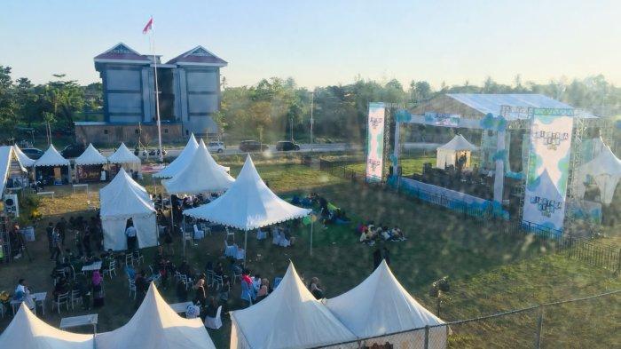 Ramaikan Pikataka Fest 2023, UMKM Sahabat Sandi Beri Bantuan Gerobak ke Mahasiswa