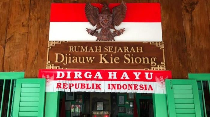 CAGAR BUDAYA - Suasana Rumah Pengasingan Soekarno-Hatta di Karawang