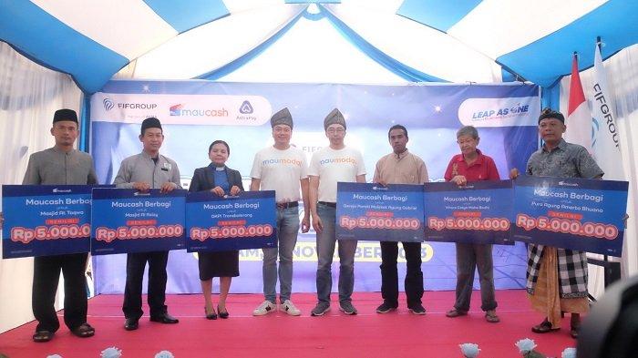 AWDA dan FIFGROUP Salurkan CSR untuk Enam Rumah Ibadah