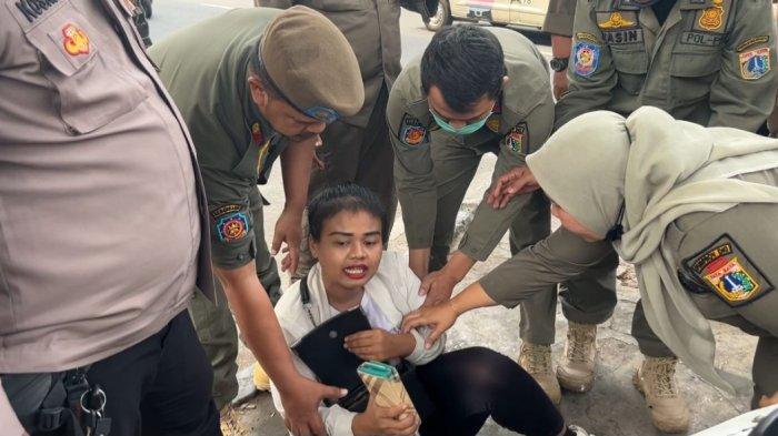Dramatis, Satpol PP Sergap PPKS dan Jukir Liar di Jakbar, Wanita Histeris: Saya Bukan Tuna Wisma