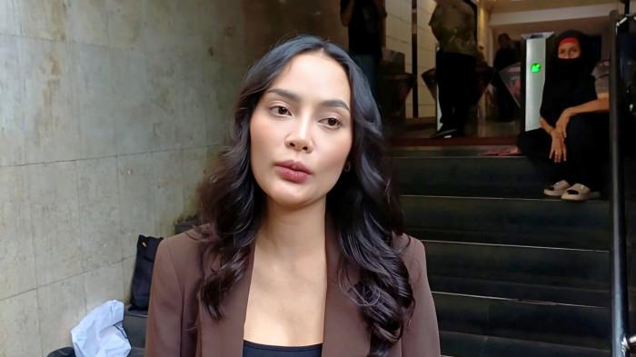 Dilamar DJ Bravy Saat Manggung di Synchronize, Erika Carlina Ingin Pernikahan Digelar Tahun Depan