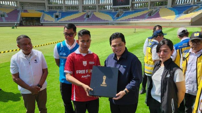 Piala Dunia U-20 2023: Tinjau Stadion Manahan, Ini Catatan dari Erick Thohir