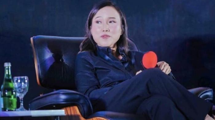 DICEKAL KE LUAR NEGERI - Fransiska promotor TWICE yang sudah melakukan penggelapan dana kini dicekal ke luar negeri.