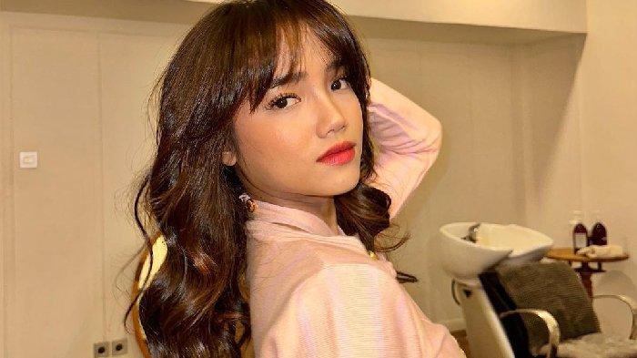 Videonya Viral, Fuji Utami Beri Klarifikasi Mau Pindah Lapak ke Shopee Live karena Banyak Diskon