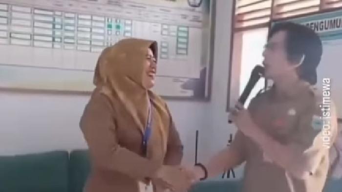 Anggota DPR RI Geram Smart Tv dari Prabowo Subianto Dipakai Guru untuk Karaoke