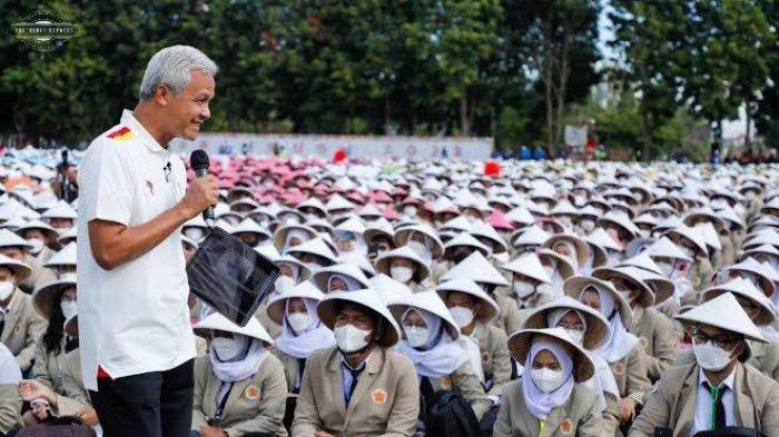 Ganjar Pranowo Lantik Pengcab Kagama Sumut, Minta Kontribusi Nyata di Tiap Daerah