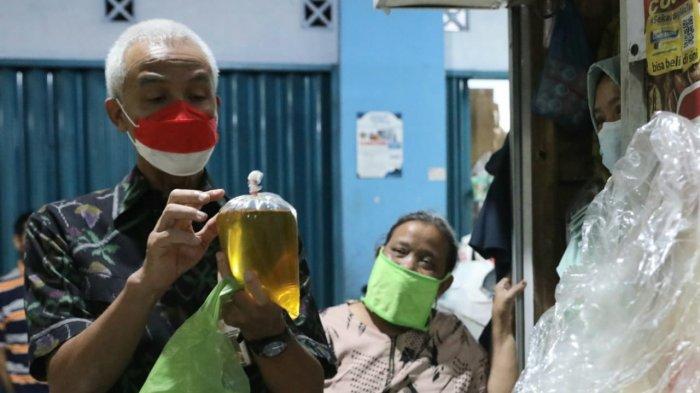 Sidak ke Pasar, Ganjar Pranowo Akui Minyak Goreng Curah Rp 14.000 Tidak Ada di Pasaran