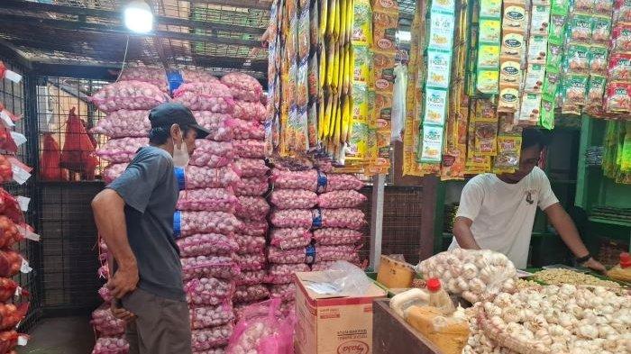 Banyak Spekulan Nakal, Harga Bawang Putih Dijual Mahal dari Harga Distributor Rp 45.000 per Kg