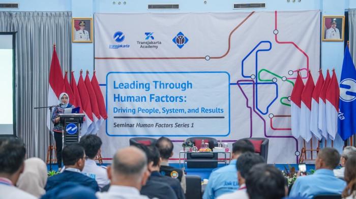 Transjakarta Tekankan Peran Faktor Manusia sebagai Inti Keselamatan dan Kinerja Operasional