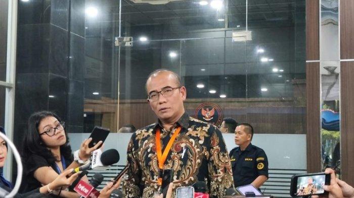 Segini Isi Garasi Ketua KPU Hasyim Asy'ari yang Dipecat Usai Lakukan Tindakan Asusila