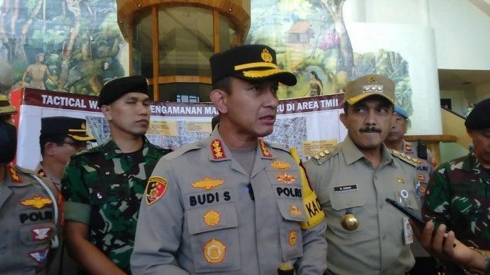 Saat Perayaan Tahun Baru 2023, Pengamanan Aparat Gabungan di TMII Dipusatkan pada Bagian Dalam