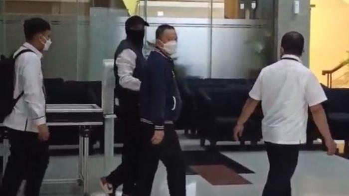 KPK Tangkap Menas Erwin Djohansyah Terkait Suap Eks Sekretaris MA Hasbi Hasan