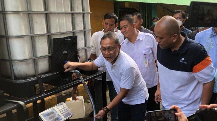 Mendag Sidak Stock Point Minyak Goreng Curah Rakyat di Pasar Kramat Jati