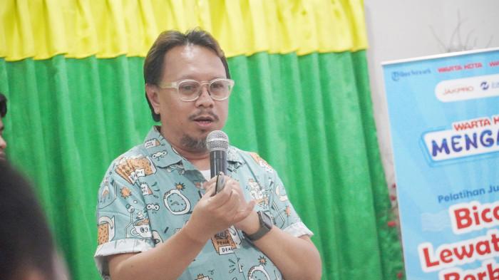 Foto-foto Warta Kota Mengajar Gelar Pelatihan Jurnalistik di SLBN 3 Jakarta - Mengajar-mengusung.jpg