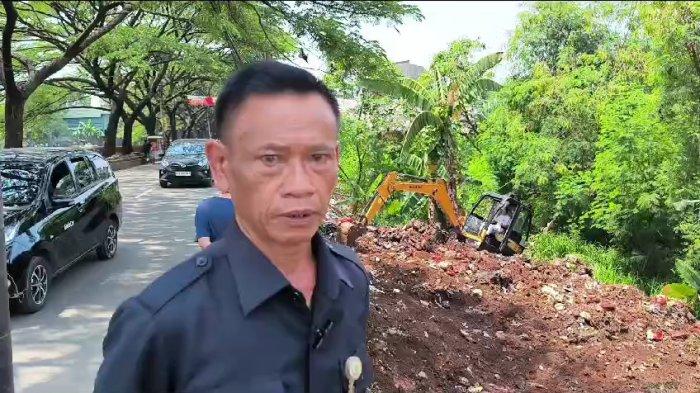 Tumpukan Sampah di Pinggir Jalan Pajajaran Pamulang Bikin Resah, Ketua RW Siap Berikan Sanksi