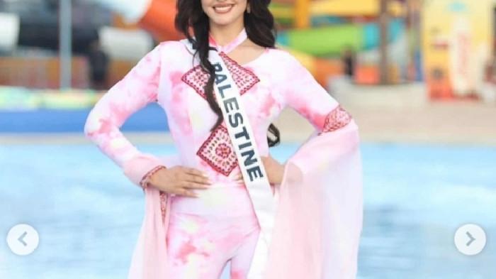 NADEEN AYOUB-Miss Palestine Nadeen Ayoub tak pakai bikini dalam ajang Miss Universe yang digelar di Bangkok, Thailand pada November 2025 ini. 