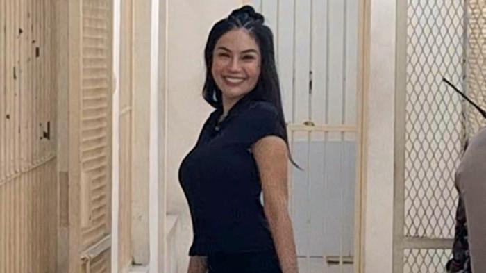 Nikita Mirzani Tampil Bak Model Saat Hendak Menerima Vonis
