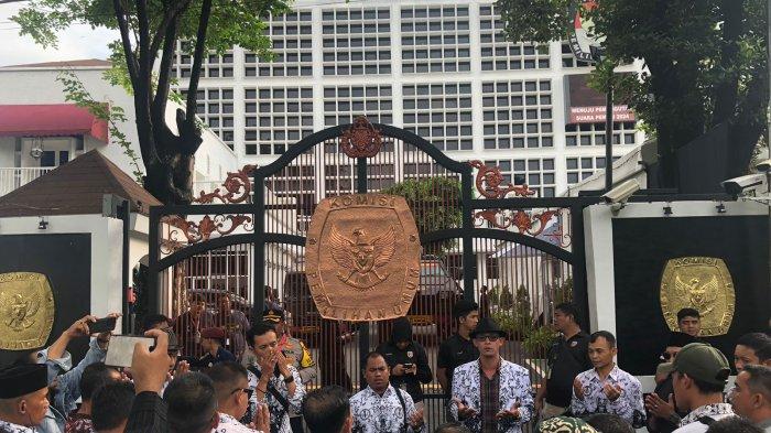 KPU RI Dapat Dukungan dari PGRI, Berharap Capres Terpilih Bisa Naikan Gaji Guru