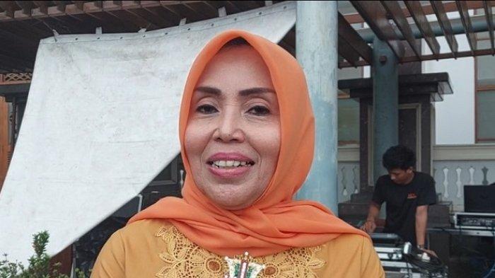 Pemain Sinetron Si Doel The Series, Haji Tonah Manggung dalam Perayaan Tahun Baru di Setu Babakan