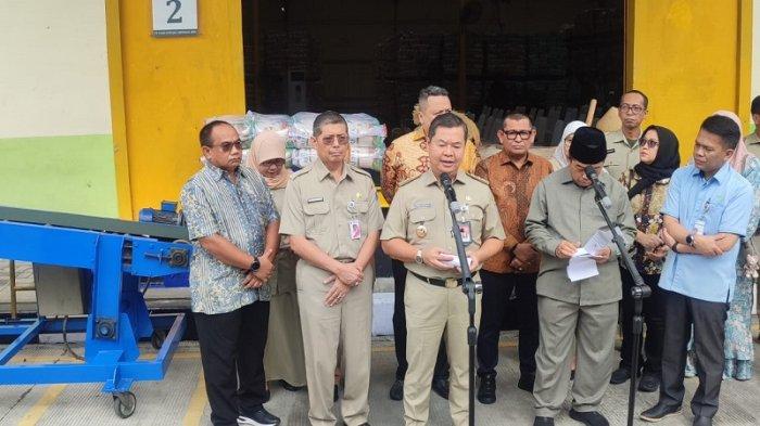 BREAKING NEWS! Pemprov DKI Jakarta Luncurkan Beras Premium Non PPN 12 Persen Bernama 'Resik'