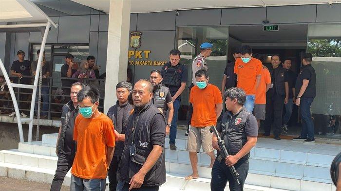 5 Pelaku Curanmor di Kebon Jeruk Jakbar Dibekuk, Senjata Api Rakitan Ditemukan di Gudang Penyimpanan