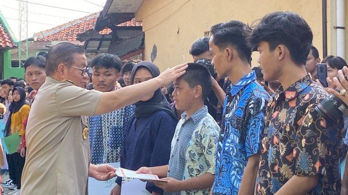 Pramono Anung Targetkan 6.652 Ijazah yang Tertahan Diputihkan Tahun Ini