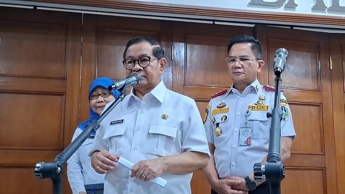 Pramono Isyaratkan Kenaikan Tarif Transjakarta, Subsidi Rp 9.700 per Penumpang Terlalu Tinggi