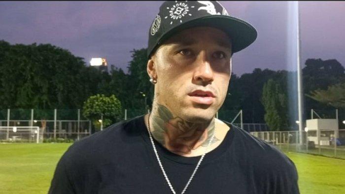 Radja Nainggolan Anggap Remeh Timnas Indonesia, Prediksi Sulit ke Piala Dunia Meski Ada Dirinya