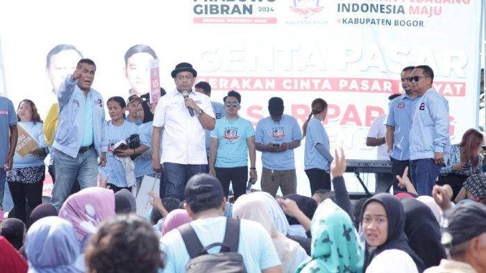 Relawan Prabowo-Gibran Bagi-bagi Kupon Sembako di Parung Bogor, Selain Makan Siang dan Susu