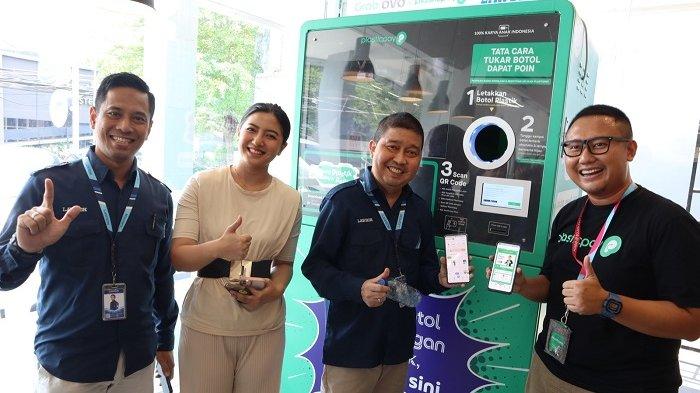 Lawson Hadirkan Mesin Penukaran Botol Bekas dengan Uang Elektronik, Bisa Langsung Buat Belanja