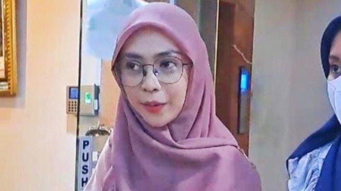 Ria Ricis Jalani Ibadah Haji Setelah Cerai dengan Teuku Ryan, Ini Deretan Doa yang Dipanjatkannya