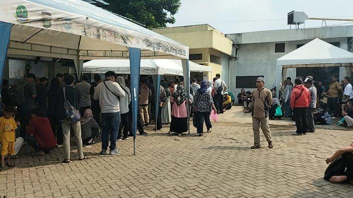 Kebijakan Dedi Mulyadi Disambut Antusias Warga, Pengunjung Samsat Depok 1 Tembus 4.900 dalam Sehari