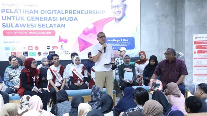 Sandiaga Uno Beri Beasiswa Wirausaha Kepada Pengusaha Milenial Sulawesi Selatan
