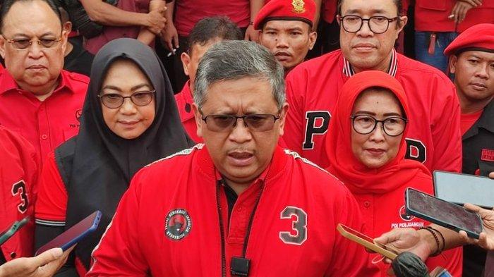 Gibran dan Bobby Ajak Coblos Ganjar, Hasto Berkelit: Tim Kampanye Belum Terbentuk