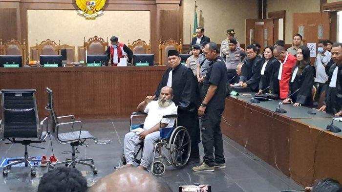 Terbukti Suap dan Gratifikasi Rp46,8 Miliar, Lukas Enembe Divonis 8 Tahun Bui, Ada Hukuman Tambahan