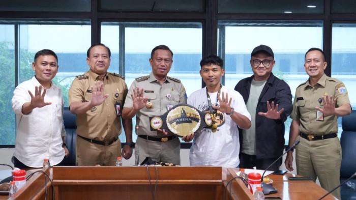 Dari Jalanan ke Ring Tinju, Phalle Anggota Gang America Jadi Juara Boxing Gladiator