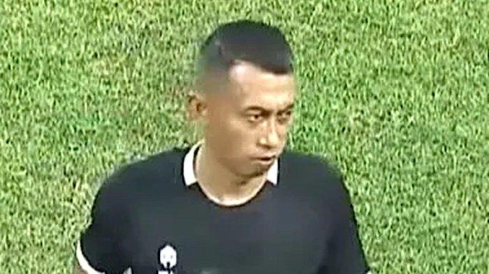 Qizil qalpoqcha (italyancha porno film) onlayn