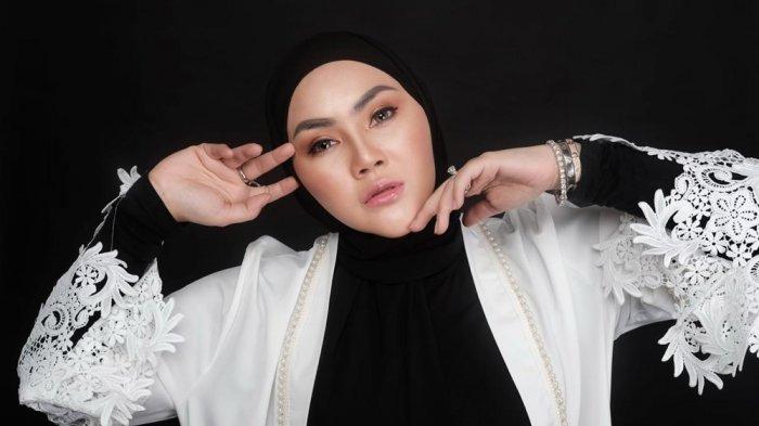 Undang-undang Cipta Kerja Disahkan dan Jadi Polemik di Masyarakat, Begini Komentar Ade Fitrie Kirana